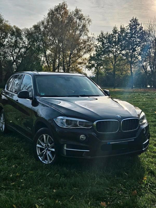 Second-hand BMW X5 259 CP (190 kW) 2016 Negru SUV