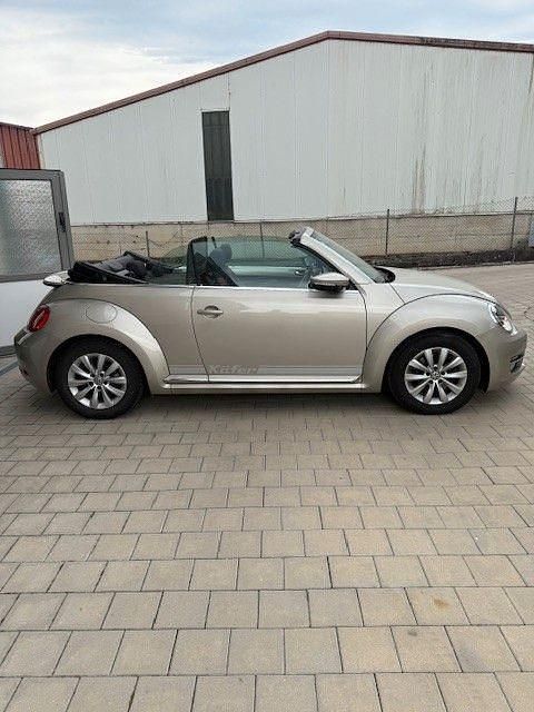 Gebraucht VW Beetle Cabriolet Design 160 PS (117 kW) 2014 Silber Cabrio