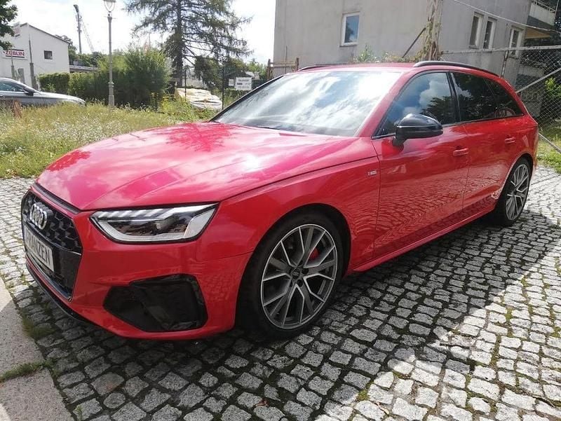 Rot Gebraucht 2020 Audi A4 S-Line Kombi | 26.300 € - Bild 1/4