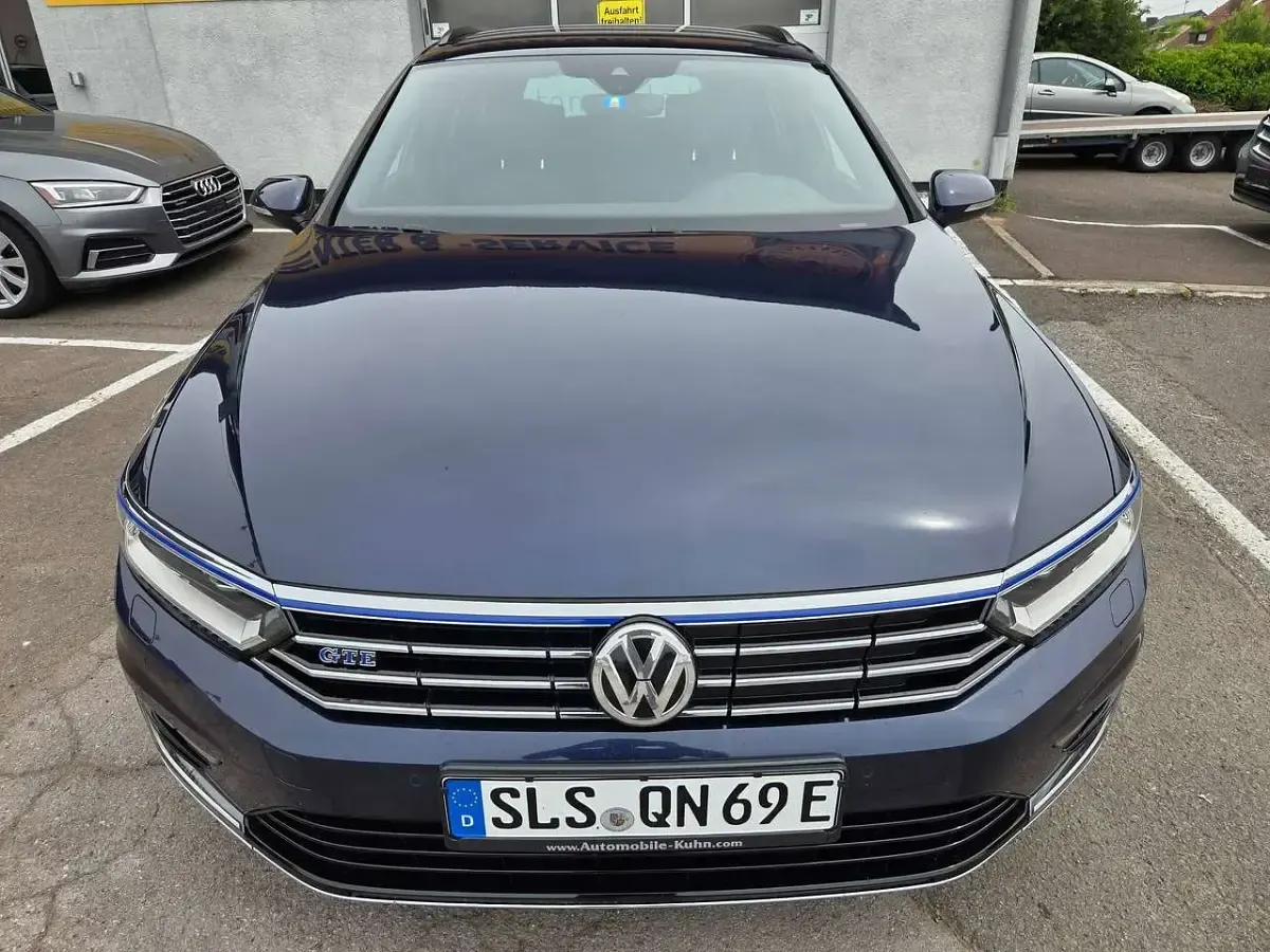 Gebraucht VW Passat Highline 218 PS (160 kW) 2016 Night blue metallic Kombi