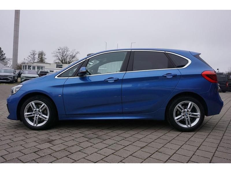 Gebraucht BMW 220 Active Tourer M Sport 192 PS (141 kW) 2018 Blau Van / Kleinbus