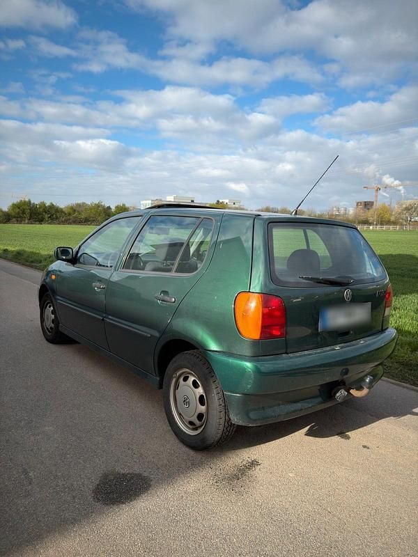 Gebraucht VW Polo 60 PS (44 kW) 1999 Grün Kleinwagen