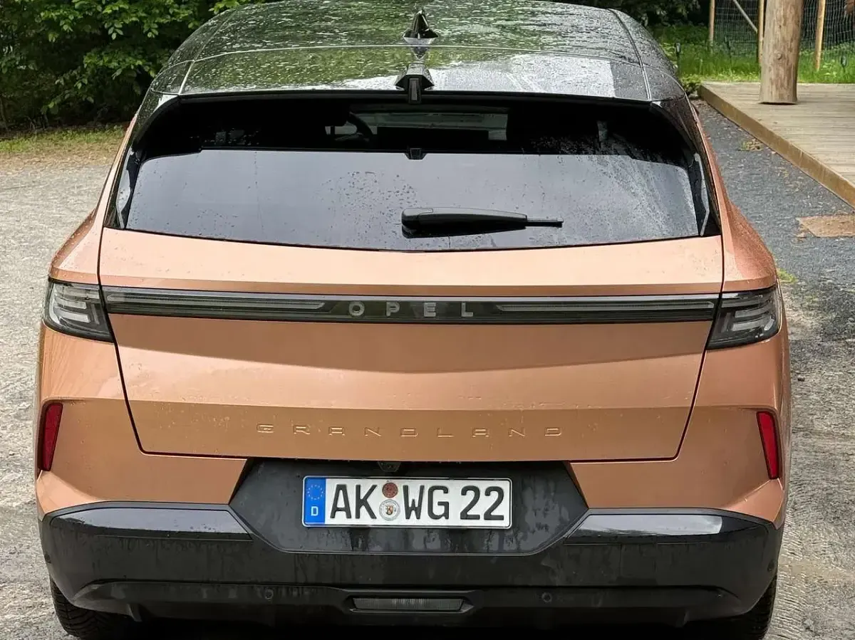 Gebraucht Opel Grandland X 136 PS (100 kW) 2025 Bronze SUV