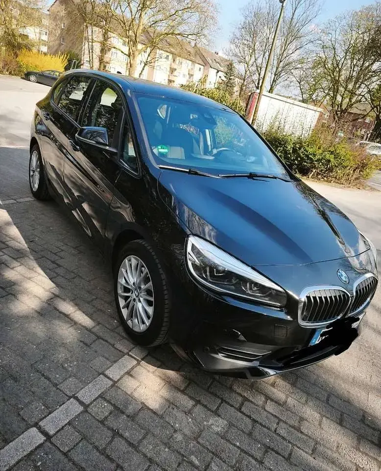 Gebraucht BMW 218 Active Tourer Advantage 150 PS (110 kW) 2021 Schwarz Van / Kleinbus