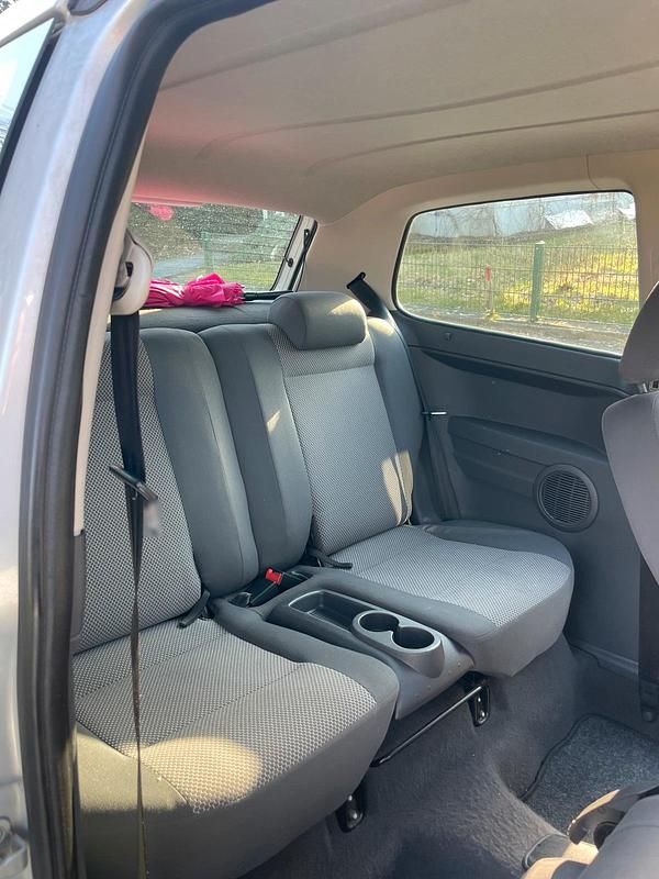 Gebraucht VW Fox 54 PS (39 kW) 2006 Silber Kleinwagen