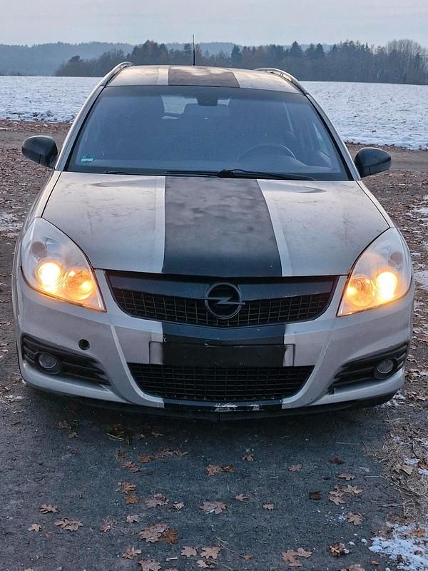 Silber Gebraucht 2007 Opel Vectra Kombi | 1.199 € (Guter Preis) - Bild 1/4