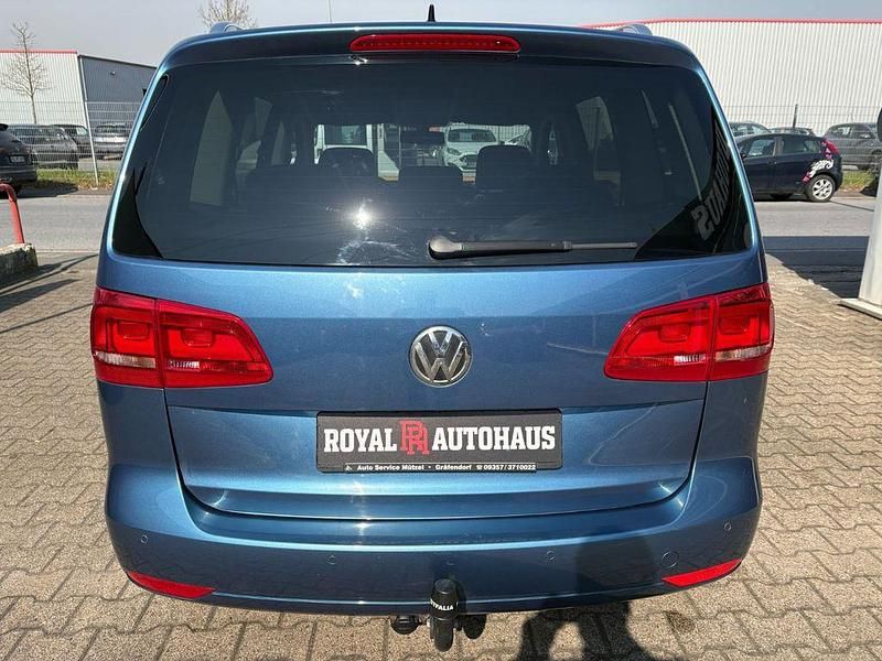 Gebraucht VW Touran Cup 140 PS (102 kW) 2015 Blau Van / Kleinbus