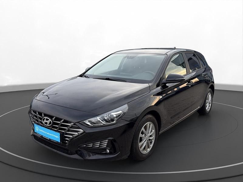 Schwarz Gebraucht 2021 Hyundai i30 Edition Limousine | 15.650 € (Guter Preis) - Bild 1/4