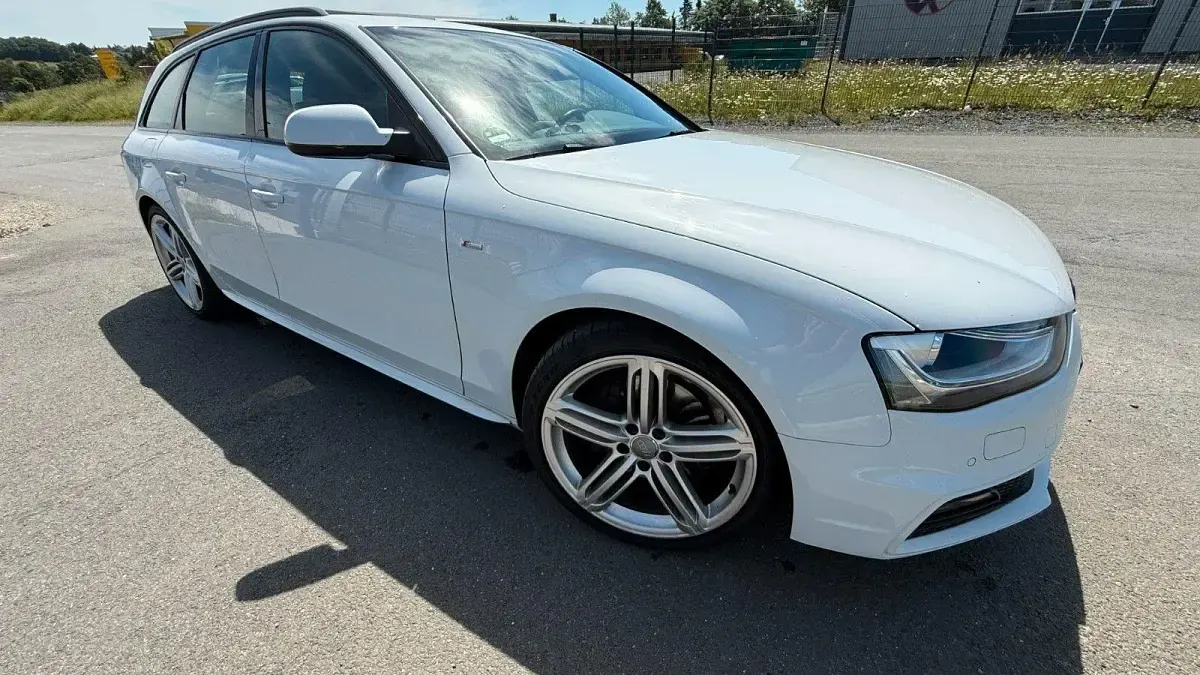 Gebraucht Audi A4 S-Line 245 PS (180 kW) 2015 Weiß Kombi