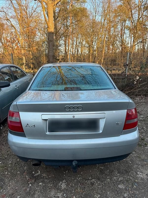 Gebraucht Audi A4 101 PS (74 kW) 1999 Silber Limousine