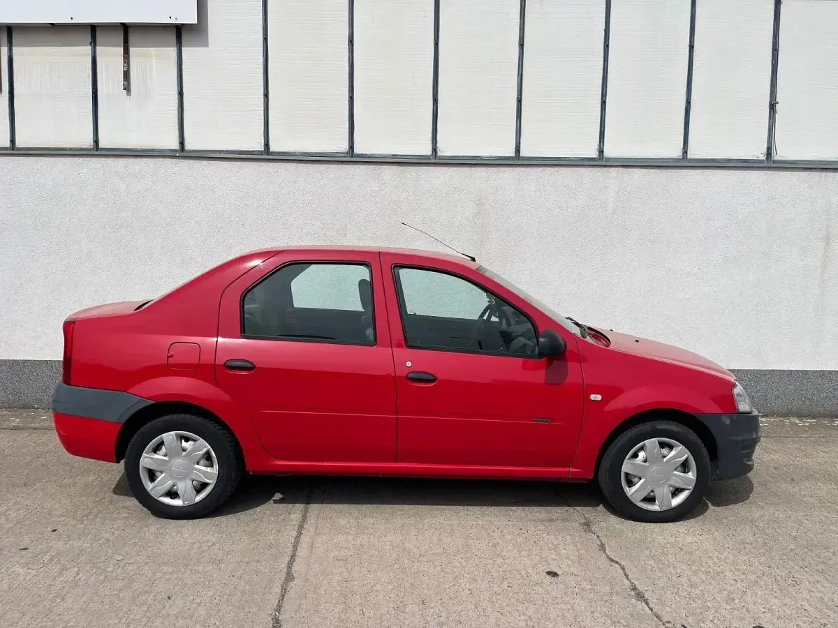 Gebraucht Dacia Logan Ambiance 75 PS (55 kW) 2009 Rot Limousine