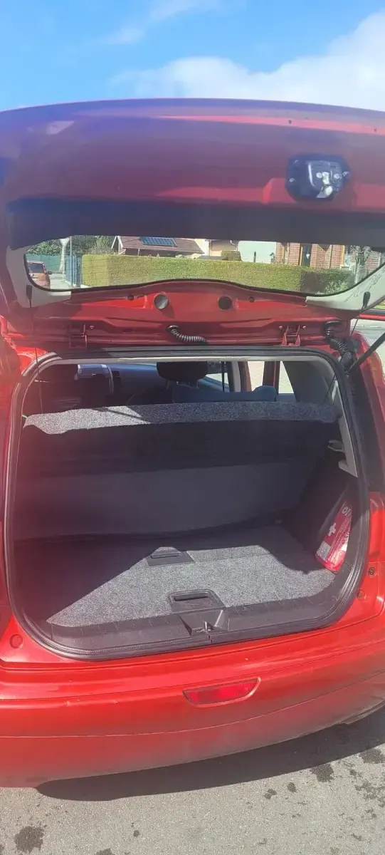 Usata Nissan Note 90 CV (66 kW) 2008 Rosso Utilitaria
