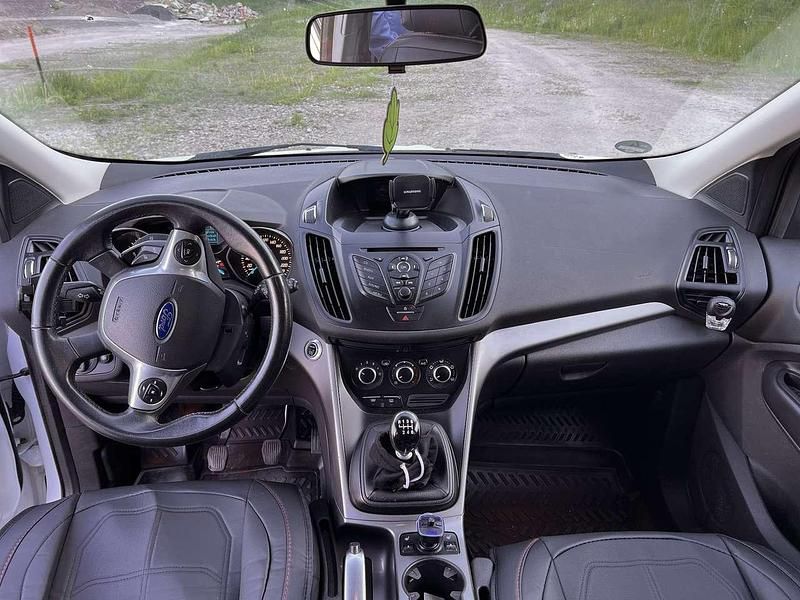 Gebraucht Ford Kuga 140 PS (102 kW) 2014 SUV