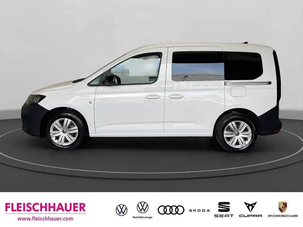 Gebraucht VW Caddy Basis 114 PS (83 kW) 2022 Weiss Van / Kleinbus