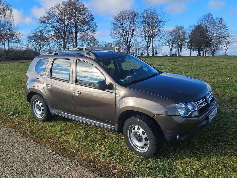 Braun Gebraucht 2017 Dacia Duster SUV | 10.200 € (Fairer Preis) - Bild 1/4