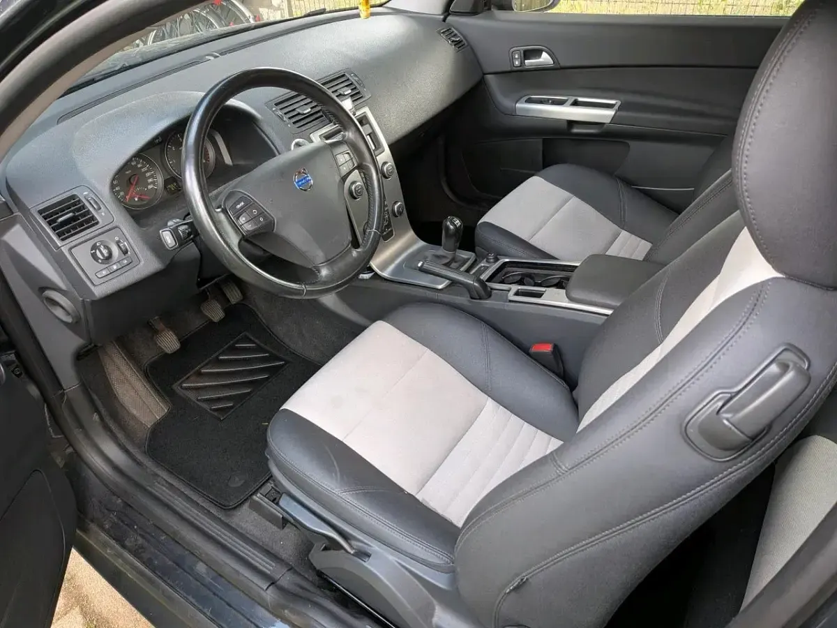 Gebraucht Volvo C30 109 PS (80 kW) 2008 Blau Kleinwagen