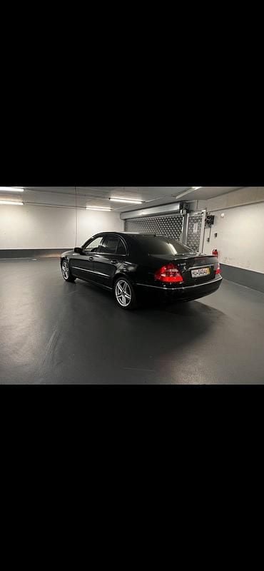 Gebraucht Mercedes E320 224 PS (164 kW) 2003 Schwarz Limousine