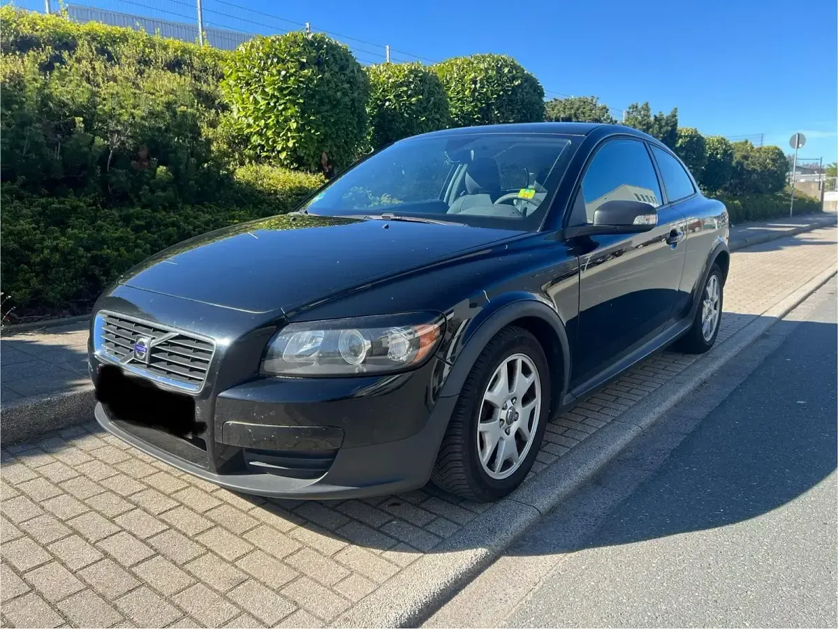 Usata Volvo C30 100 CV (73 kW) 2007 Nero Utilitaria