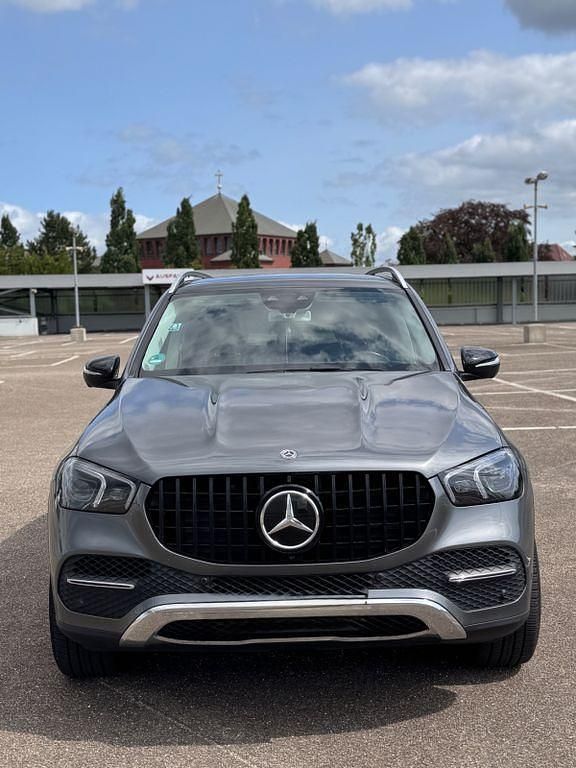 Grau Gebraucht 2020 Mercedes GLE400 SUV | 54.500 € (Guter Preis) - Bild 1/4