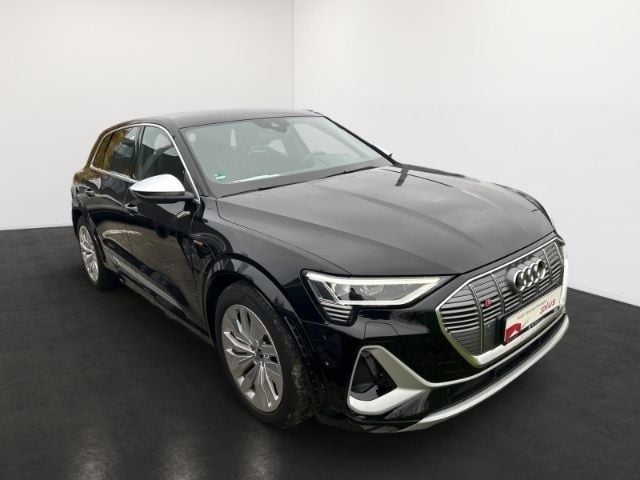 Gebraucht Audi e-tron Sport 369 kW (503 PS) 2022 Schwarz SUV