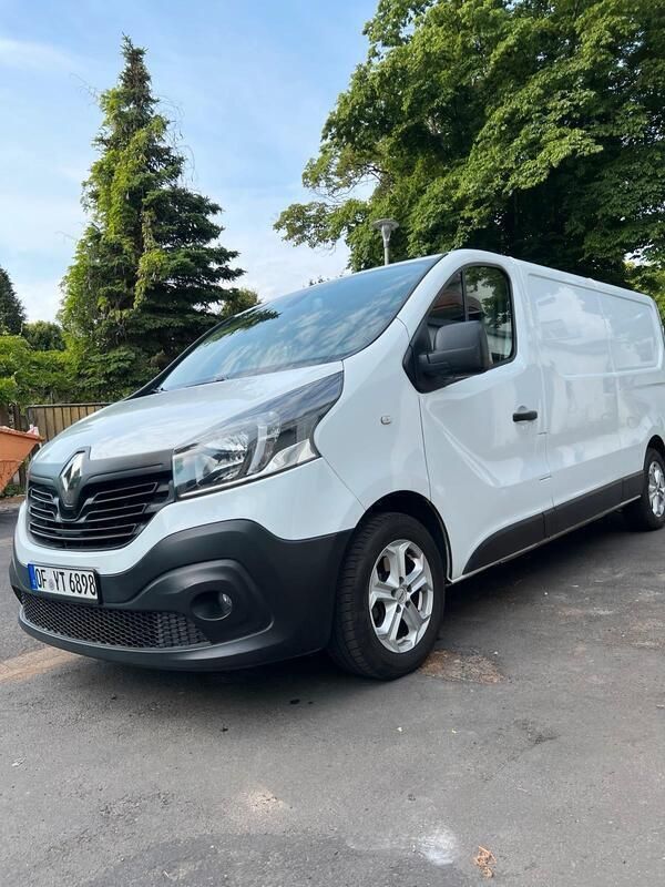 Weiß Gebraucht 2018 Renault Trafic Van | 10.500 € (Fairer Preis) - Bild 1/4