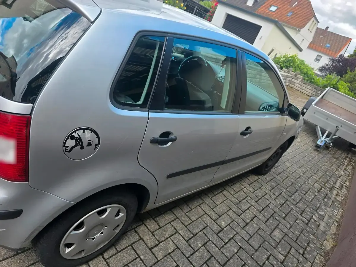 Gebraucht VW Polo 70 PS (51 kW) 2002 Grau Kleinwagen