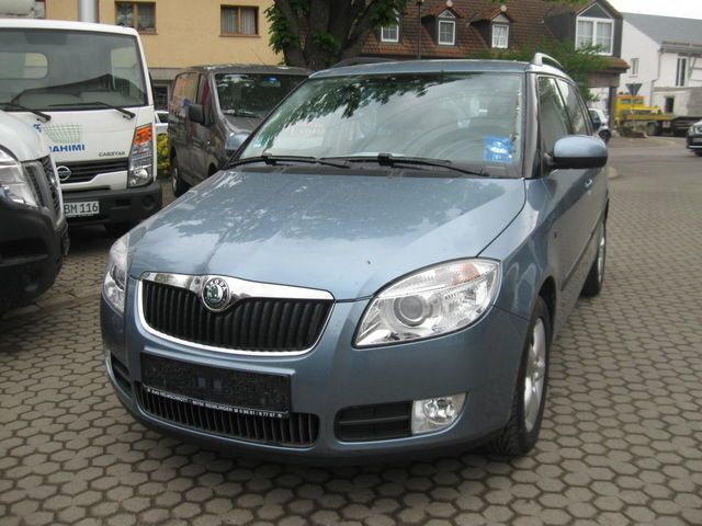 Gebraucht Skoda Fabia Comfort 80 PS (58 kW) 2009 Grau metallic Kleinwagen