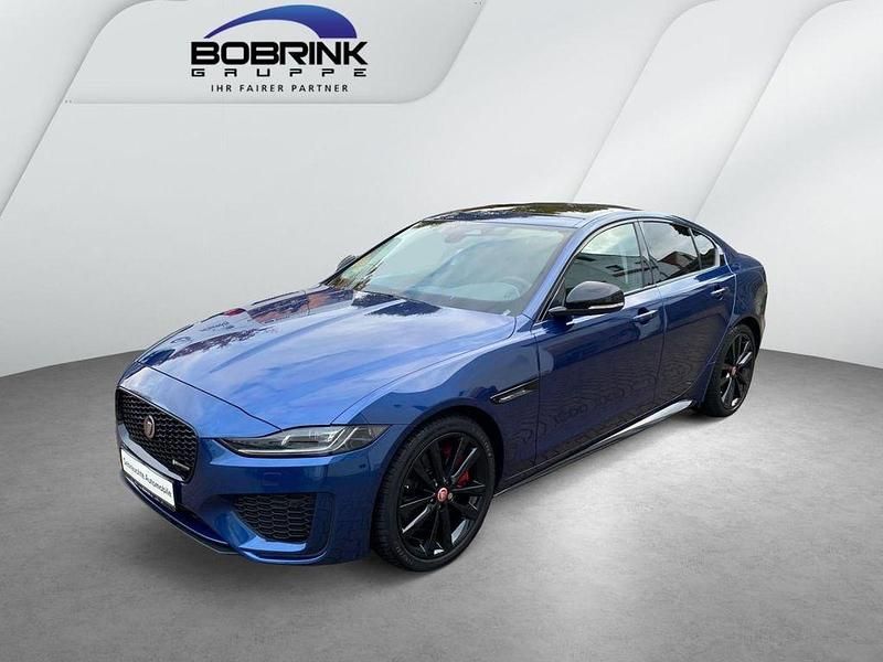 Blau Gebraucht 2023 Jaguar XE R-Dynamic Limousine | 31.950 € (Fairer Preis) - Bild 1/4