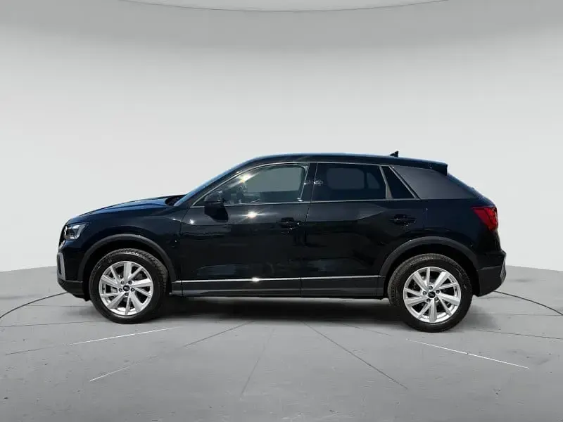 Gebraucht Audi Q2 Advanced Plus 116 PS (85 kW) 2025 Mythosschwarz metallic SUV