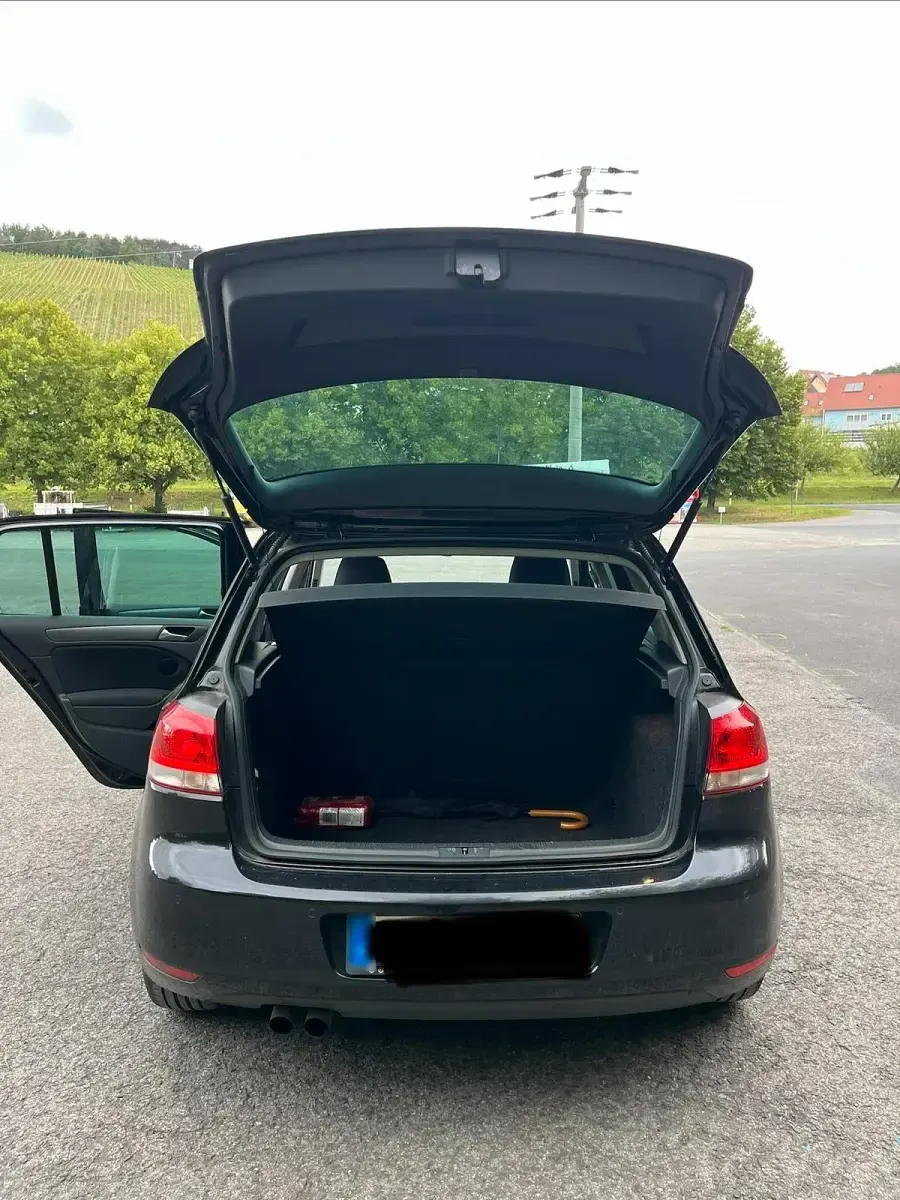 Gebraucht VW Golf VII 122 PS (89 kW) 2012 Schwarz Kleinwagen
