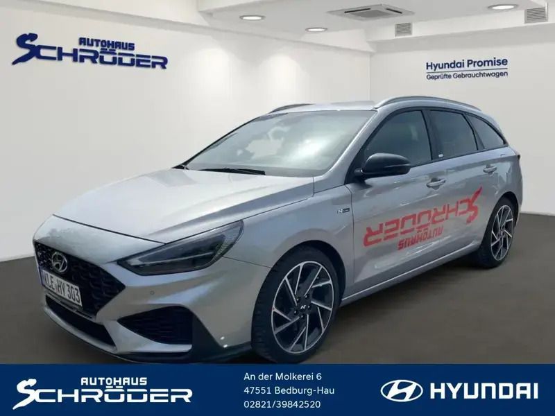 Shimmering silver / met Gebraucht 2021 Hyundai i30 N Line Kombi | 25.990 € - Bild 1/1