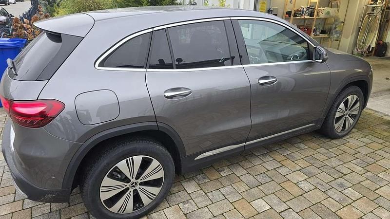 Neu Mercedes EQA250+ 139 kW (190 PS) 2025 SUV
