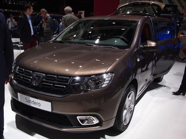 Renault sandero access
