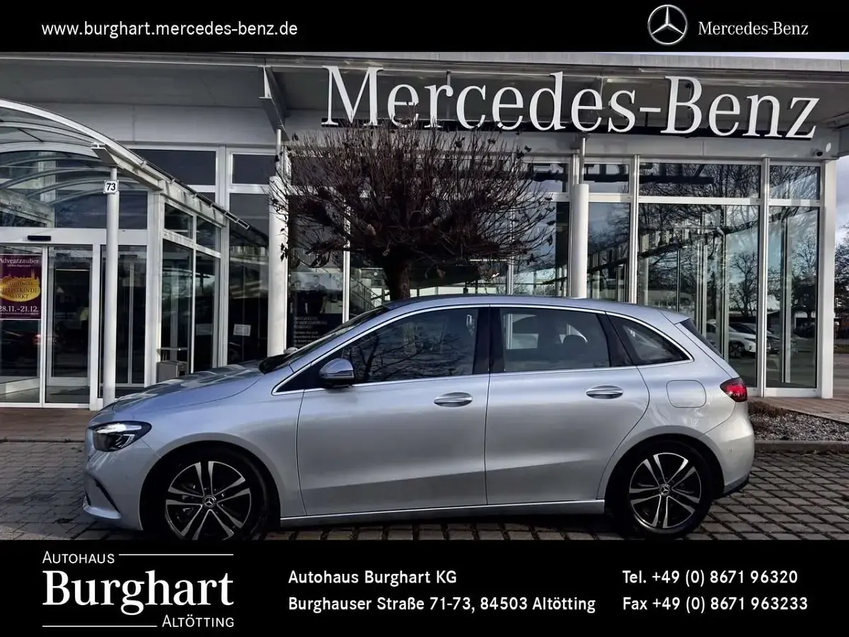 Gebraucht Mercedes B200 Advanced 150 PS (110 kW) 2024 Silber Kleinwagen