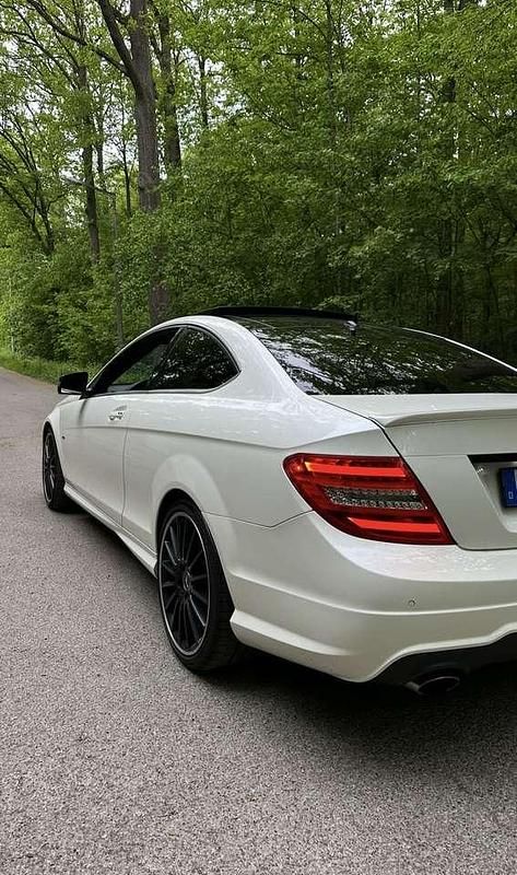 Gebraucht 2014 Mercedes C250 Edition Coupé | 19.999 € (Fairer Preis) - Bild 1/4