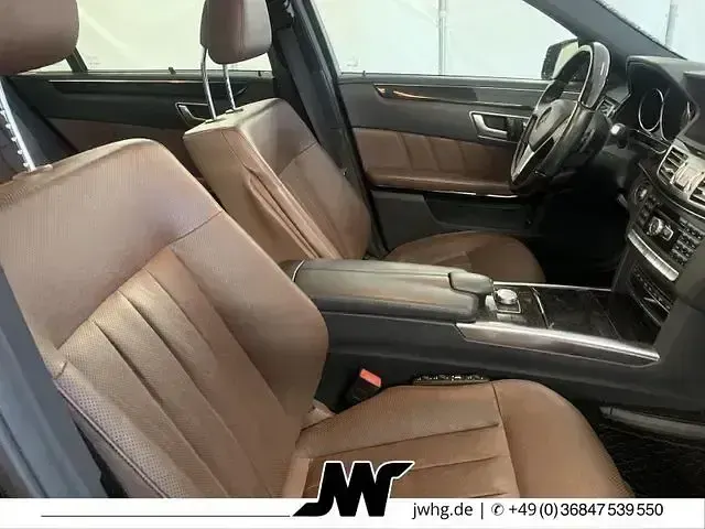 Gebraucht Mercedes E400 Avantgarde 333 PS (244 kW) 2013 Obsidianschwarz  metalliclack Limousine