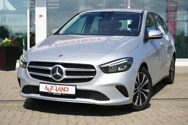 Gebraucht Mercedes B250 Style 218 PS (160 kW) 2022 Silber Kleinwagen