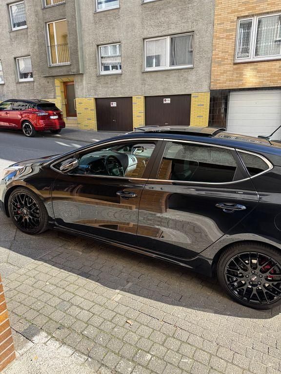 Gebraucht Kia Ceed GT-Track 204 PS (150 kW) 2016 Schwarz Kleinwagen