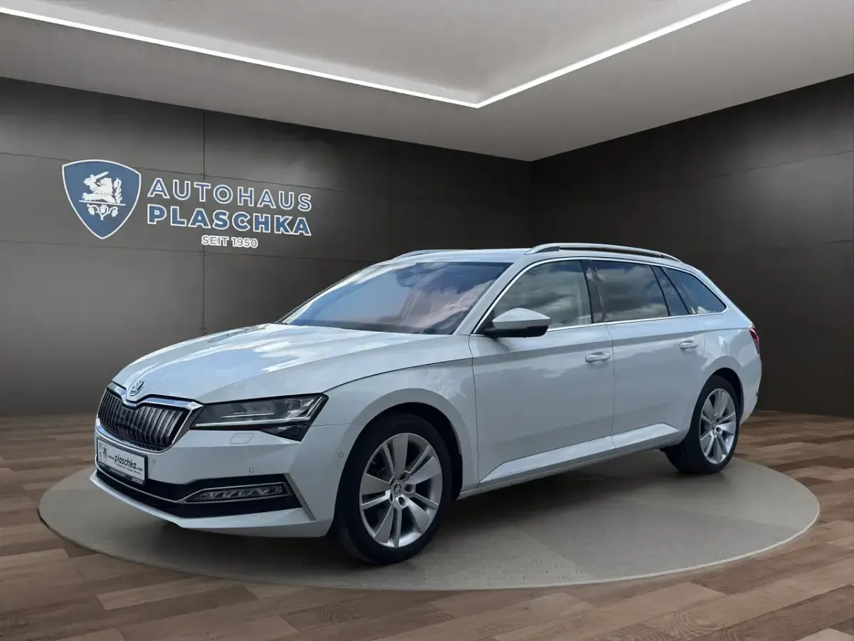 Gebraucht Skoda Superb Style 218 PS (160 kW) 2022 Kombi