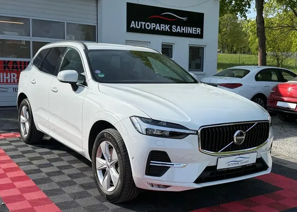 Gebraucht Volvo XC60 197 PS (144 kW) 2022 Ice white SUV