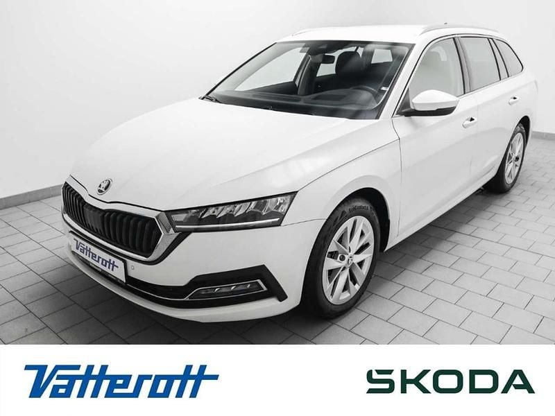 Bila candy/candyweiss Gebraucht 2023 Skoda Octavia Style Kombi | 24.930 € (Fairer Preis) - Bild 1/4