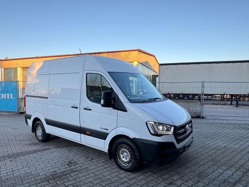 Gebraucht Hyundai H 350 150 PS (110 kW) 2016 Weiß Van