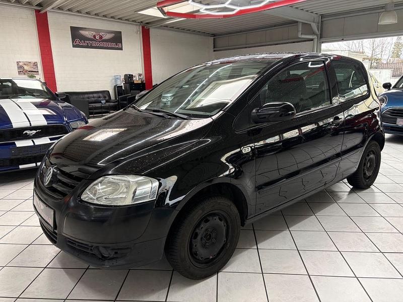 Usata VW Fox Basis 54 CV (39 kW) 2005 Nero Utilitaria