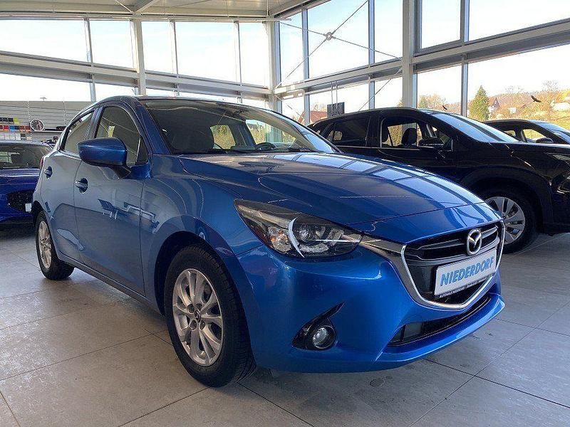 Blau Gebraucht 2015 Mazda 2 Exclusive Limousine | 9.900 € (Fairer Preis) - Bild 1/4