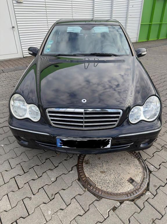 Gebraucht Mercedes 200 122 PS (89 kW) 2006 Schwarz Limousine