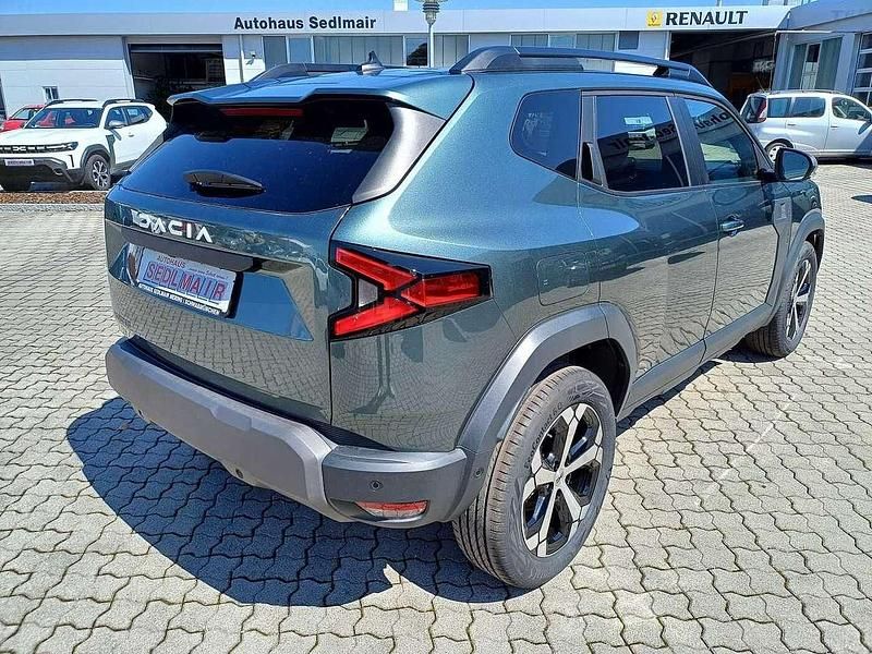 Neu Dacia Duster Journey 101 PS (74 kW) 2025 Zedergrün SUV