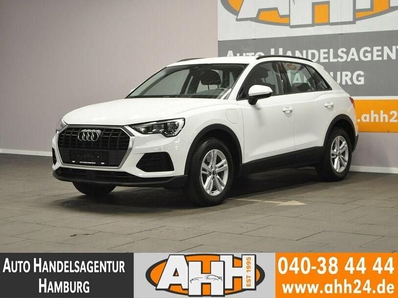 Weiss Gebraucht 2021 Audi e-tron SUV | 25.990 € (Teuer) - Bild 1/4