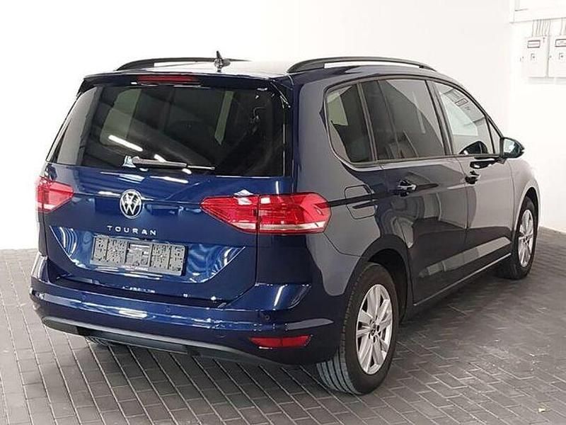 Gebraucht VW Touran Comfortline 150 PS (110 kW) 2023 Atlantik blue Van / Kleinbus