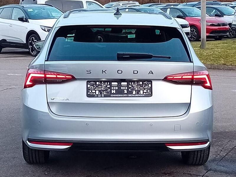 Gebraucht Skoda Octavia 150 PS (110 kW) 2024 Silber
