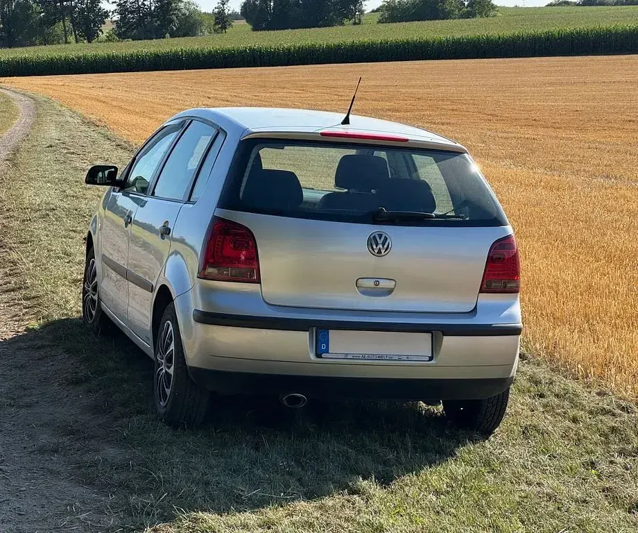 Gebraucht VW Polo Basis 54 PS (39 kW) 2003 Grau Limousine